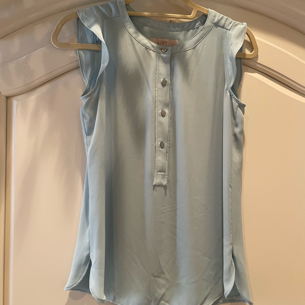 LOFT Sleeveless Top